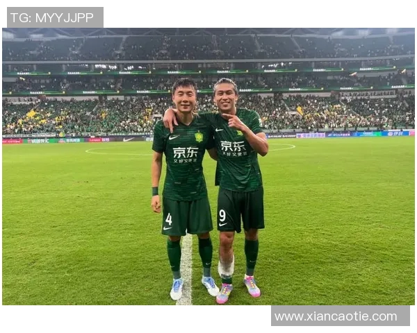 张玉宁精彩头球破门助力球队逆转胜利展现超强空中能力