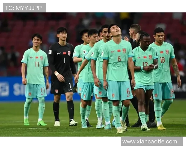 国足战平对手取得保级大战胜利,全队备战2022世界杯荣耀再现