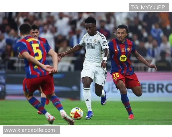 梅西助攻巴萨逆转皇马，豪取西甲联赛三连胜